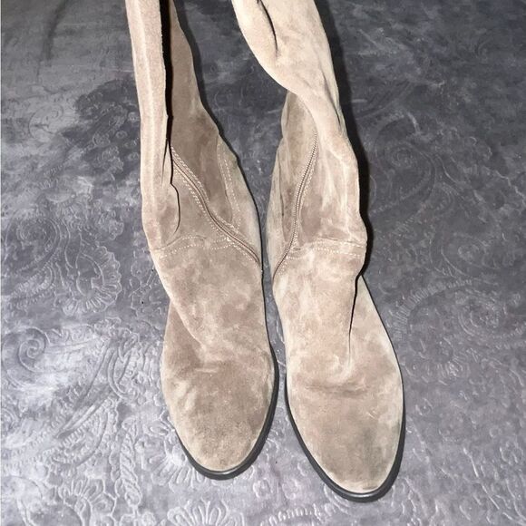 Very Volatile Tan Over the Knee Boots Suede - Picture 3 of 8